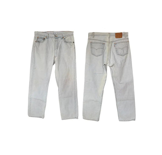 1992 Vintage Levi's 501s - Made in USA - SZ 33 - Women
